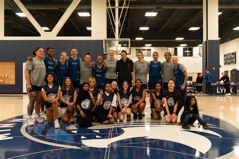 Lynx Partner with UnitedHealthcare and Special Olympics Minnesota, Signing “Jr. Lynx Dream Team” to Honorary Contracts